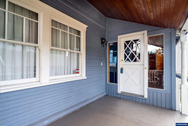 995 Capitol St NE, Salem, OR 97301