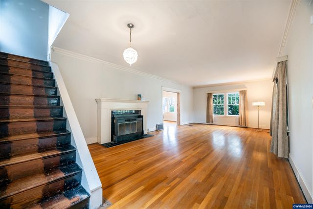 995 Capitol St NE, Salem, OR 97301