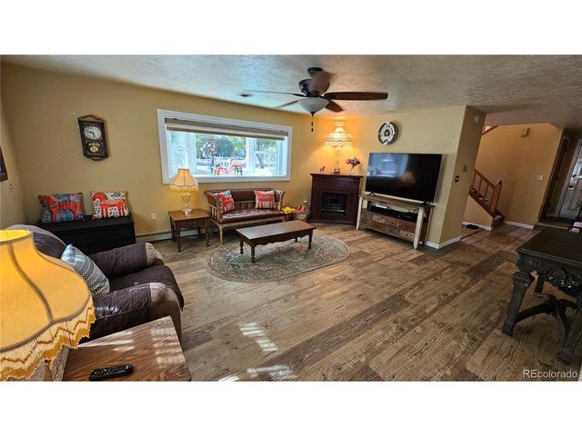 420 Applewood St, Brush, CO 80723