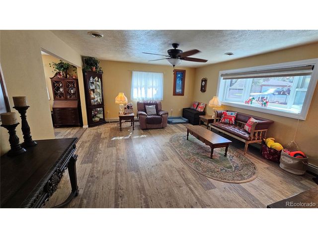 420 Applewood St, Brush, CO 80723