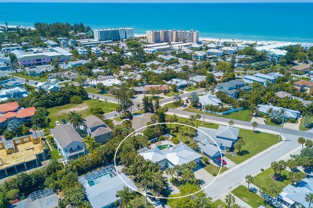 305 57TH STREET B, Holmes Beach, FL 34217