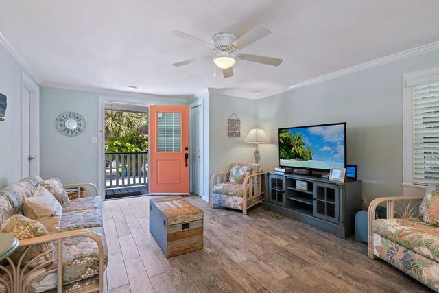 305 57TH STREET B, Holmes Beach, FL 34217