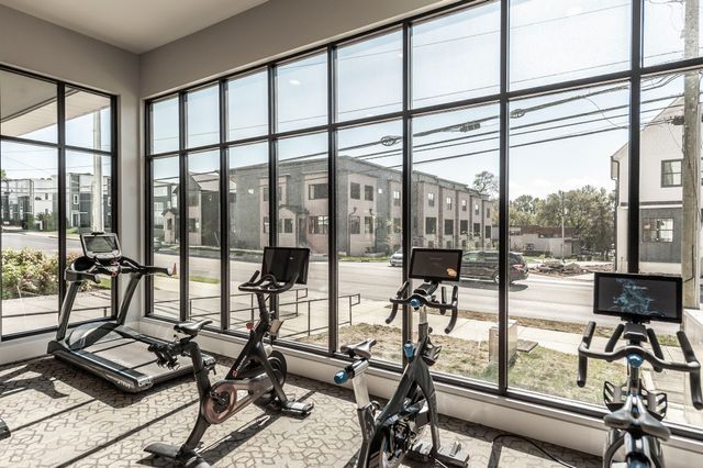 1041 E Trinity Ln Apt 301, Nashville, TN 37216