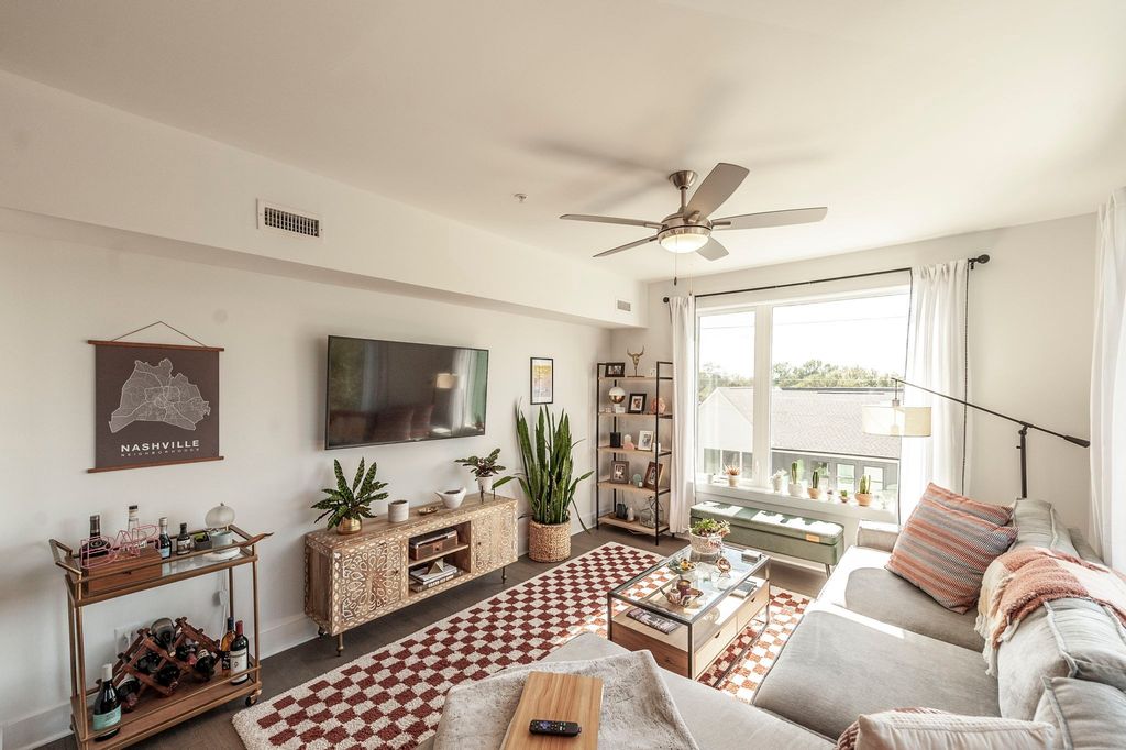 1041 E Trinity Ln Apt 301, Nashville, TN 37216