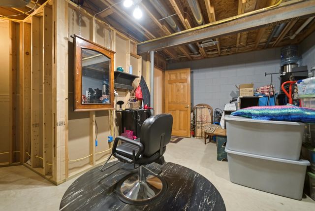 1388 N Cortland Lane, La Porte, IN 46350