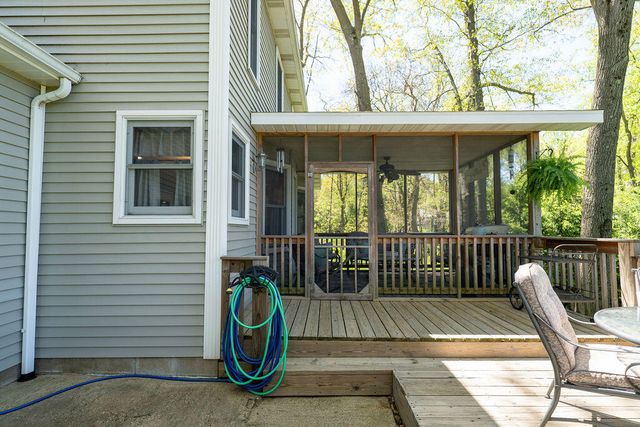 1388 N Cortland Lane, La Porte, IN 46350