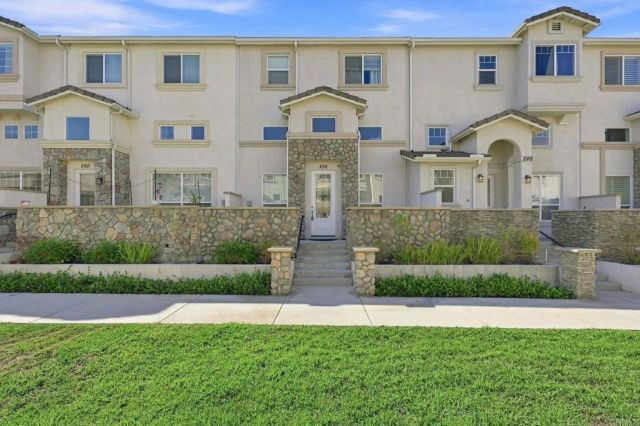 252 Vermont Court, El Cajon, CA 92020