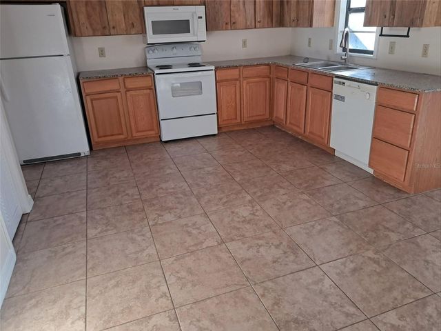 1071 PIEDMONT ROAD, Venice, FL 34293
