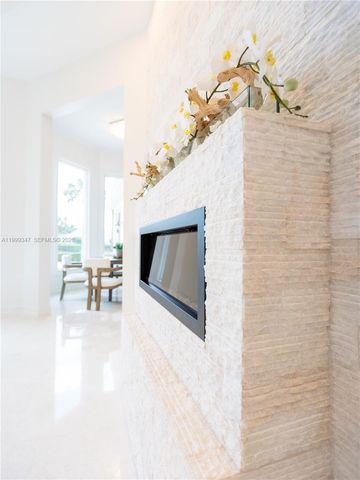 4950 E Sterling Ranch Cir, Davie, FL 33314