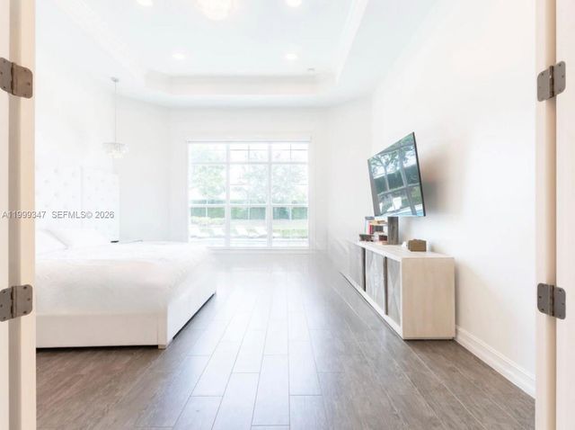 4950 E Sterling Ranch Cir, Davie, FL 33314