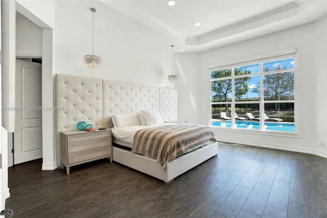 4950 E Sterling Ranch Cir, Davie, FL 33314