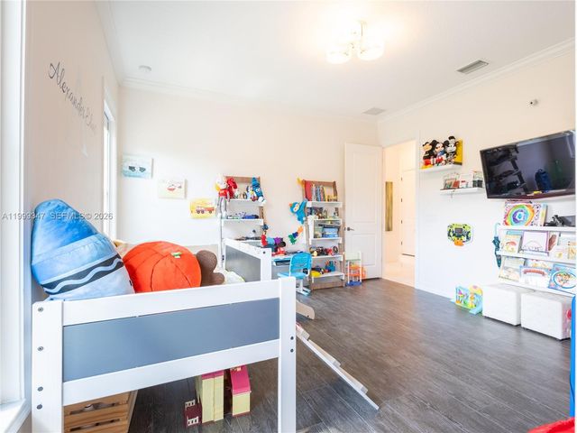 4950 E Sterling Ranch Cir, Davie, FL 33314