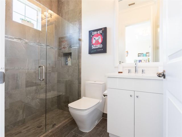 4950 E Sterling Ranch Cir, Davie, FL 33314