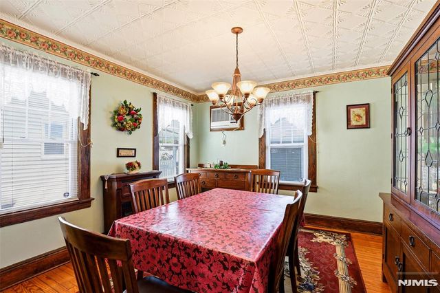 332 Riverside, Lyndhurst, NJ 07071