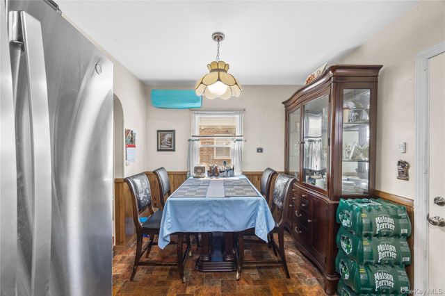 13817 64th Avenue, Flushing, NY 11367