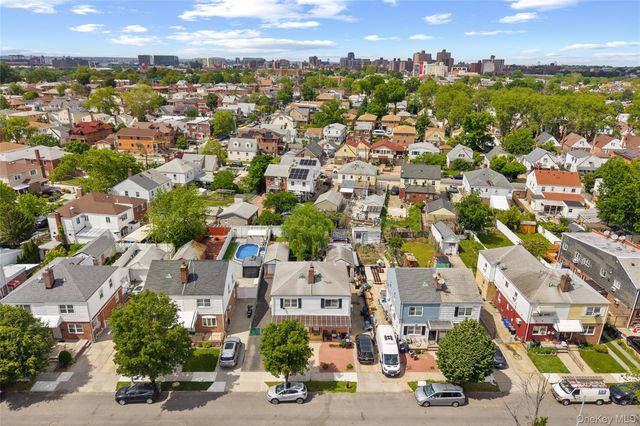 13817 64th Avenue, Flushing, NY 11367