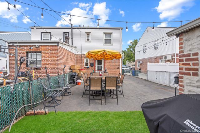 13817 64th Avenue, Flushing, NY 11367