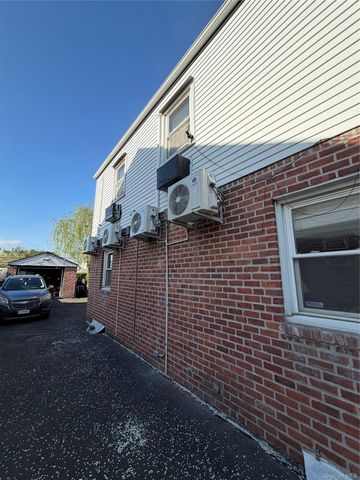 13817 64th Avenue, Flushing, NY 11367