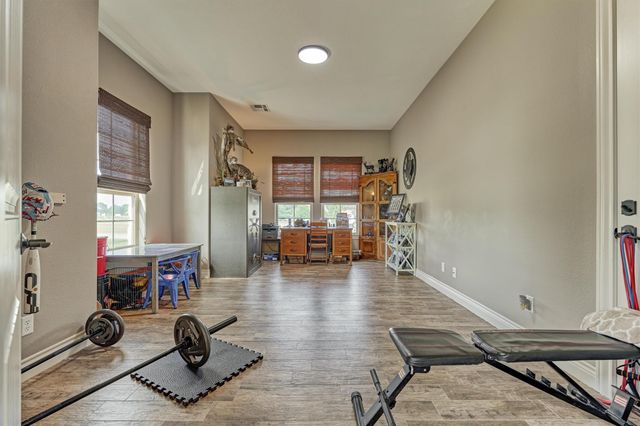 106 Longhorn Loop, New Waverly, TX 77358