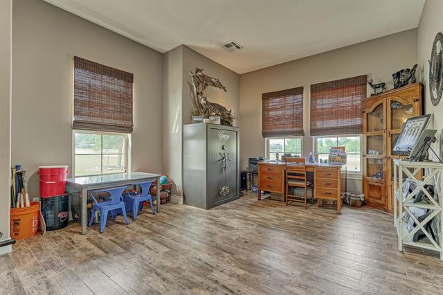 106 Longhorn Loop, New Waverly, TX 77358