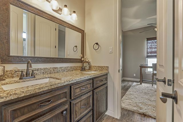 106 Longhorn Loop, New Waverly, TX 77358