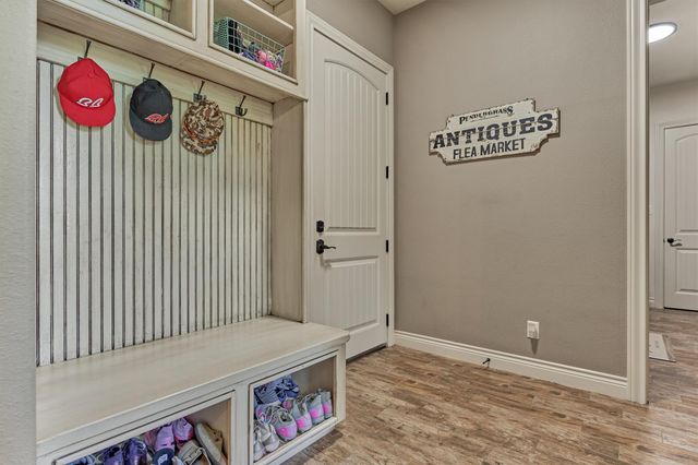 106 Longhorn Loop, New Waverly, TX 77358
