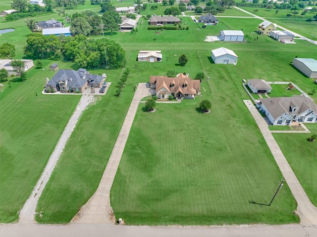 106 Longhorn Loop, New Waverly, TX 77358