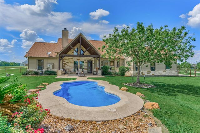 106 Longhorn Loop, New Waverly, TX 77358