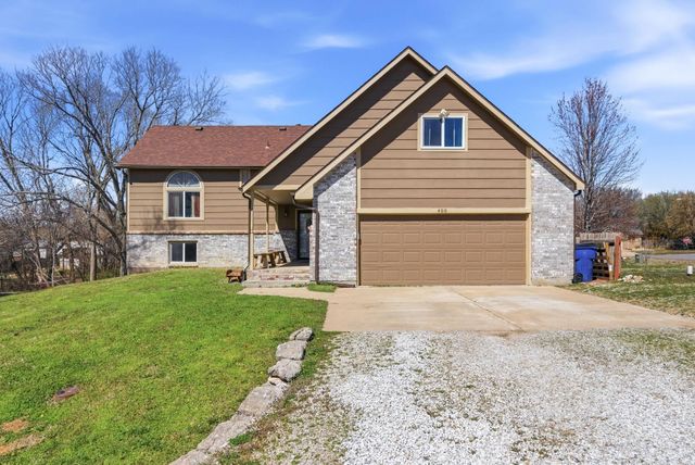 400 W White Tail St, Derby, KS 67037