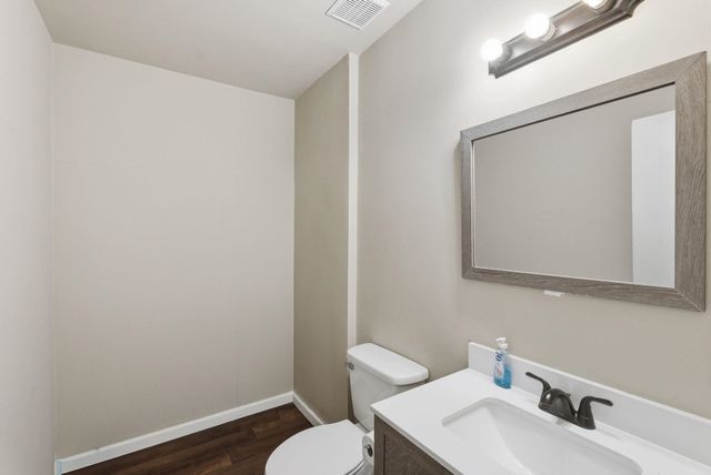 400 W White Tail St, Derby, KS 67037