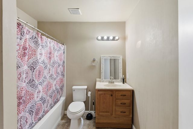 400 W White Tail St, Derby, KS 67037