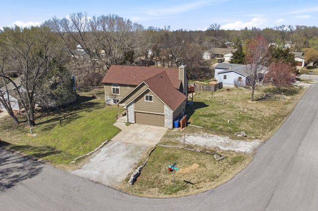 400 W White Tail St, Derby, KS 67037