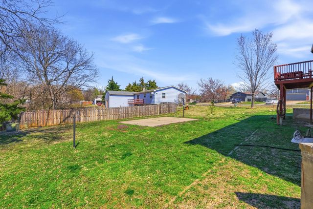 400 W White Tail St, Derby, KS 67037