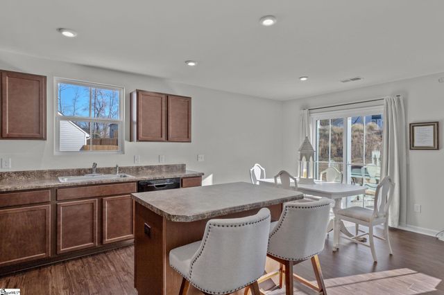 744 Parkside Drive, Woodruff, SC 29388