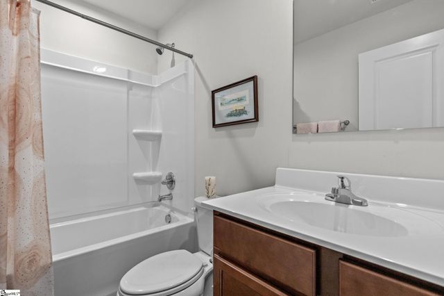 744 Parkside Drive, Woodruff, SC 29388