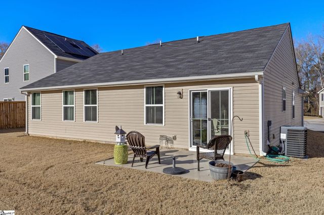 744 Parkside Drive, Woodruff, SC 29388