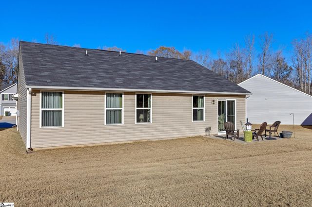 744 Parkside Drive, Woodruff, SC 29388