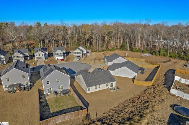 744 Parkside Drive, Woodruff, SC 29388