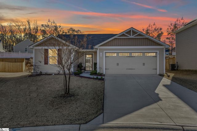 744 Parkside Drive, Woodruff, SC 29388