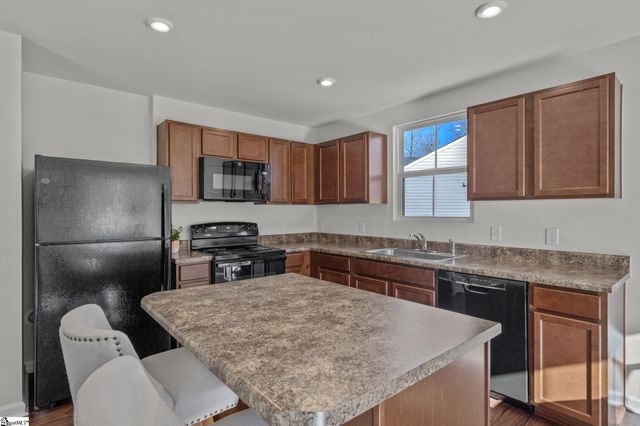 744 Parkside Drive, Woodruff, SC 29388