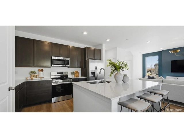 7039 Juniper Dr, Thornton, CO 80602