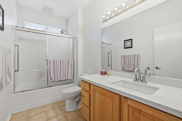 1740 Crocker Ln, Lincoln, CA 95648