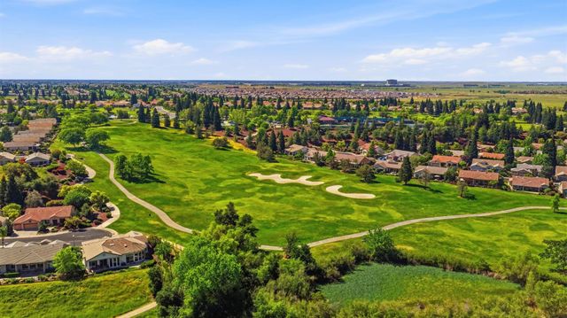 1740 Crocker Ln, Lincoln, CA 95648