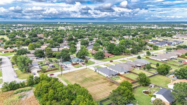 3625 & 3635 Shelby Avenue, Greenville, TX 75402