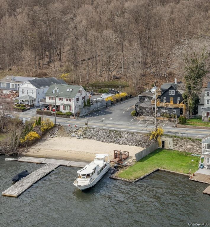 649 Jersey Avenue, Greenwood Lake, NY 10925