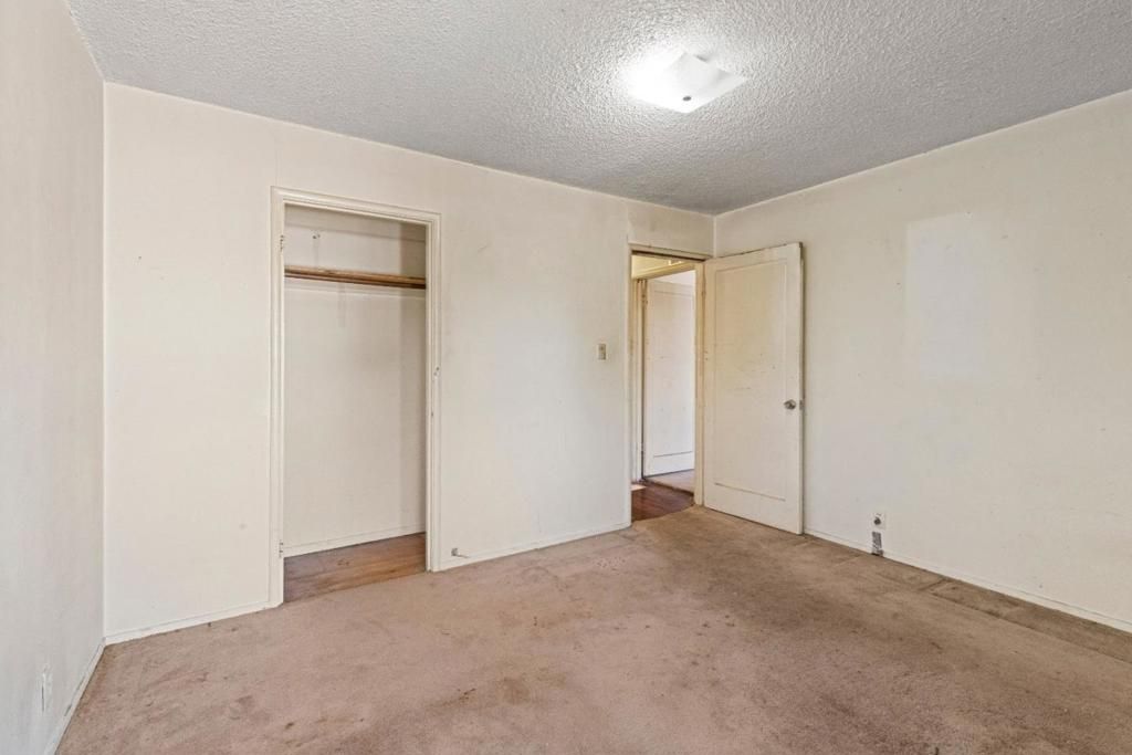 Image 20 of property listing at 6180 Oakdale Avenue, Oakland, CA 94605