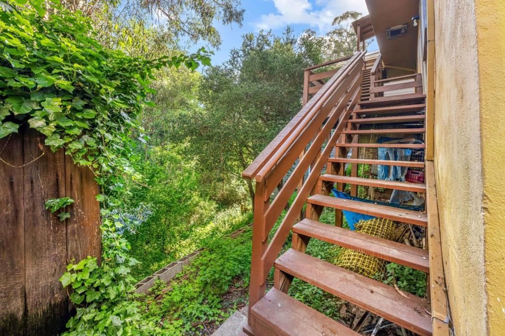 Image 24 of property listing at 6180 Oakdale Avenue, Oakland, CA 94605