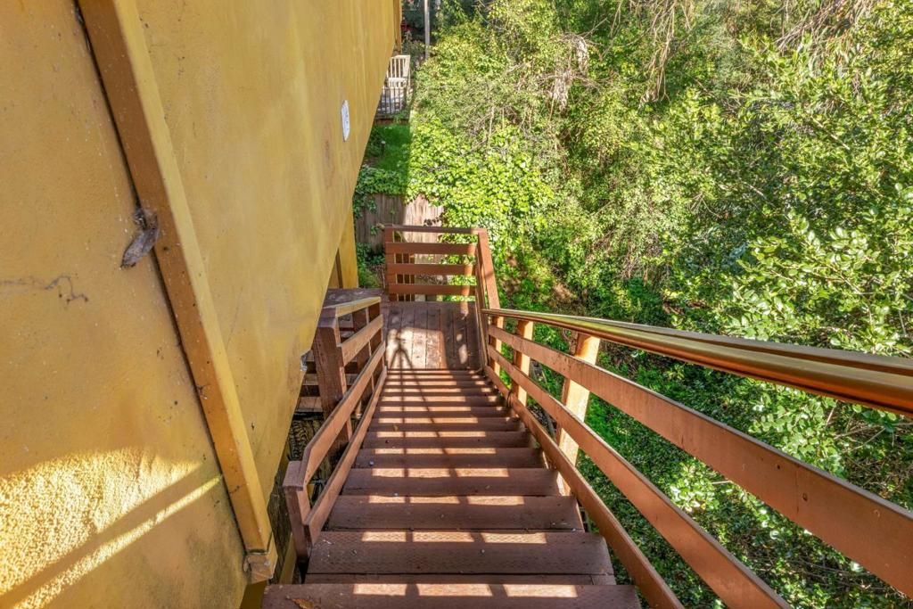 Image 35 of property listing at 6180 Oakdale Avenue, Oakland, CA 94605