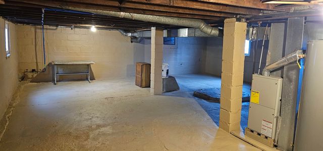 414 S Monroe Street, Bay City, MI 48708