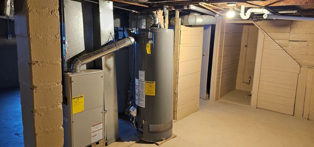 414 S Monroe Street, Bay City, MI 48708